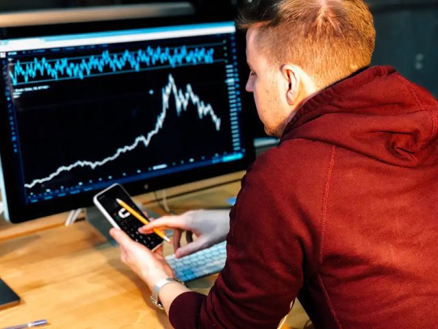 why-organisations-shouldn’t-hold-back-during-a-crisis why-organisations-shouldn’t-hold-back-during-a-crisis