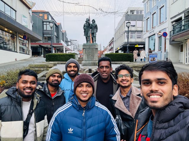 caaeaaf3-8ed1-4feb-b4f5-b426b0f77e7e caaeaaf3-8ed1-4feb-b4f5-b426b0f77e7e